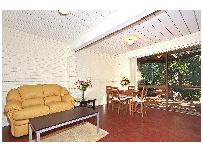 4 Ernest Street, Birkdale QLD 4159