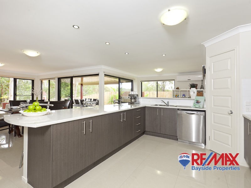 26 Pentecost Pl, Redland Bay QLD 4165