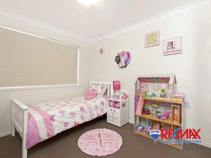 26 Pentecost Pl, Redland Bay QLD 4165