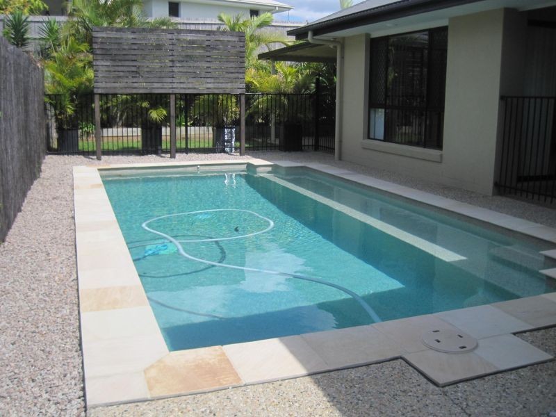 27 Ebony Crescent, Redland Bay QLD 4165