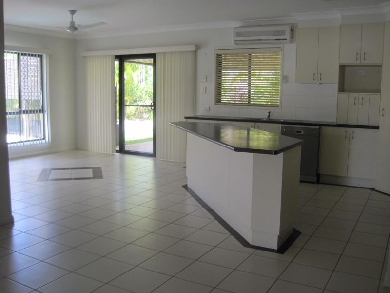 27 Ebony Crescent, Redland Bay QLD 4165