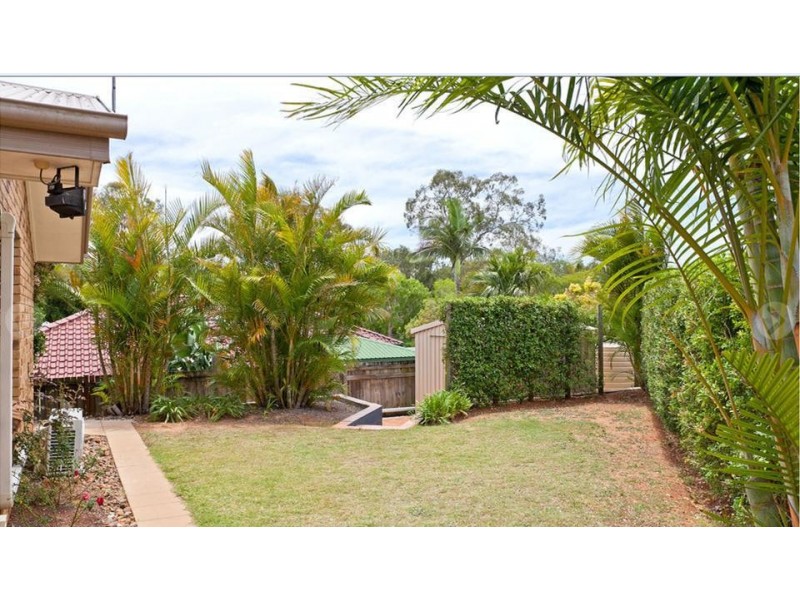 5 Horton Place, Wellington Point QLD 4160