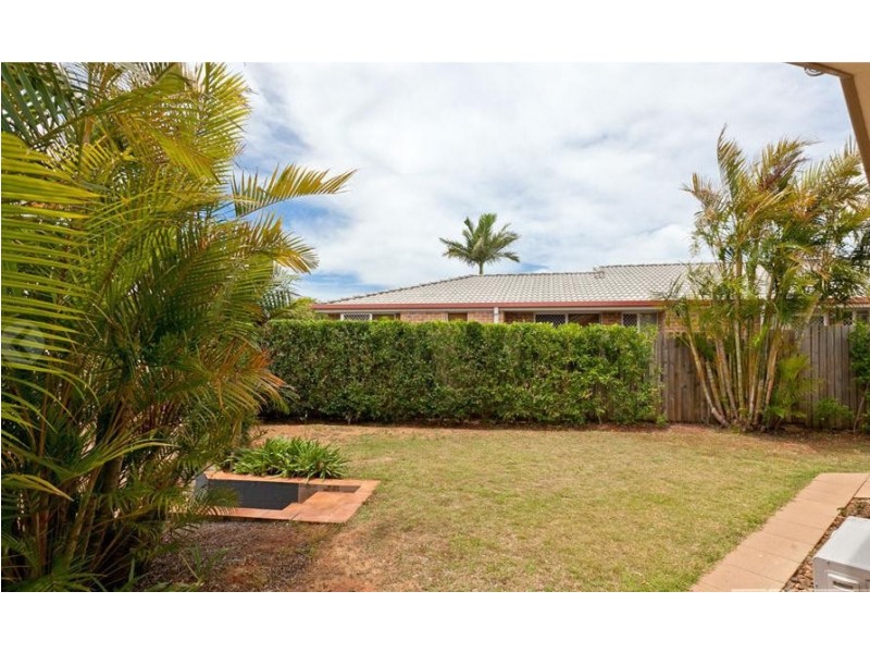 5 Horton Place, Wellington Point QLD 4160