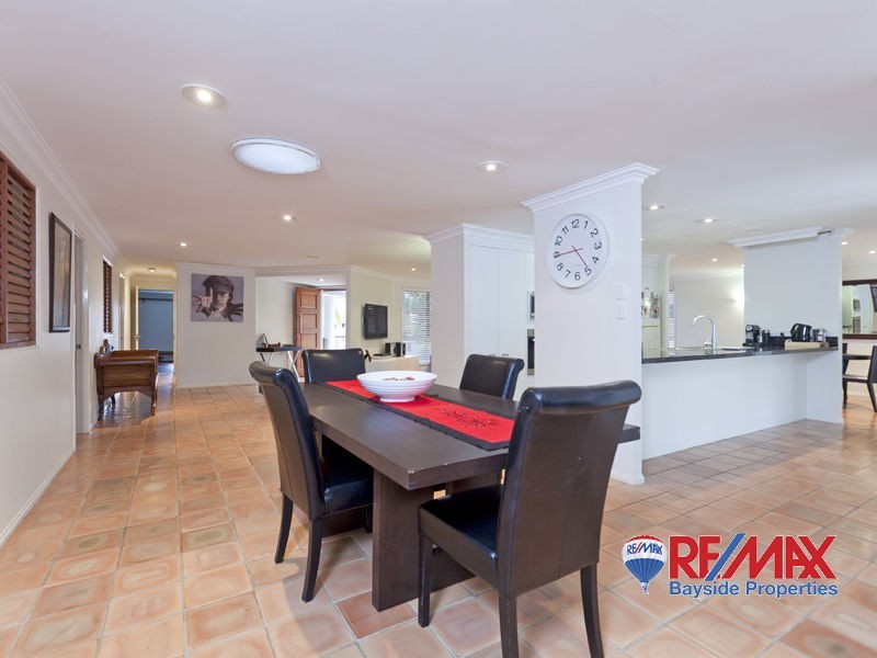 17 Zephyr Court, Birkdale QLD 4159