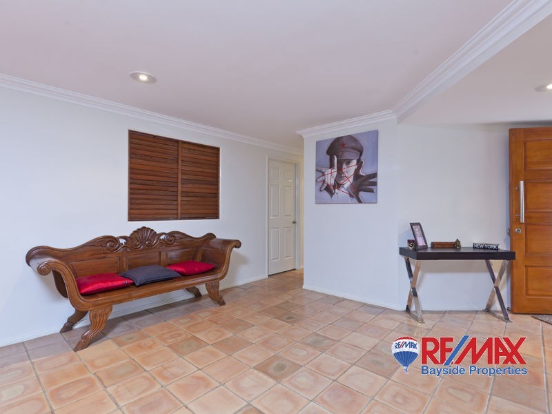 17 Zephyr Court, Birkdale QLD 4159