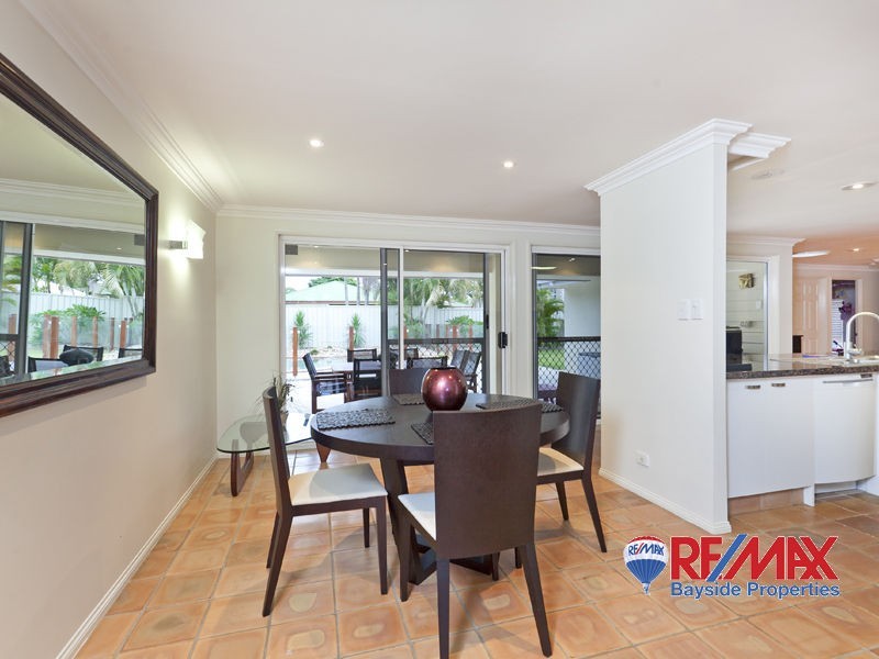 17 Zephyr Court, Birkdale QLD 4159