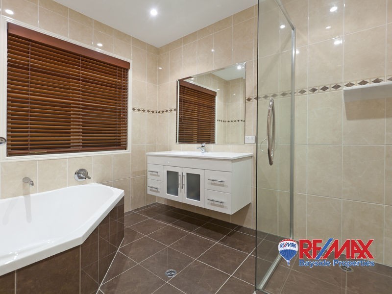 9 Swordfish Ct, Birkdale QLD 4159