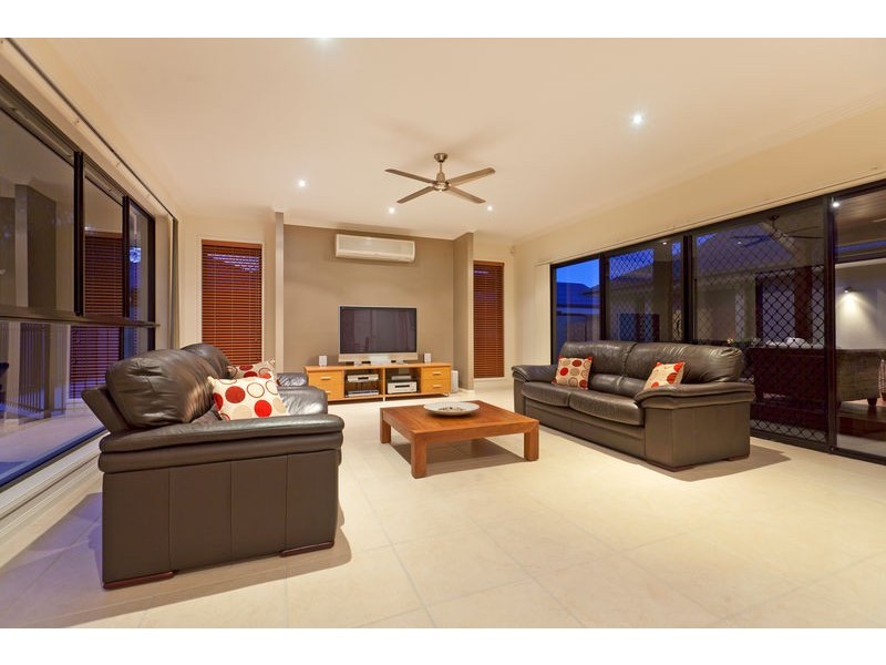 78 Allan Day Drive, Wellington Point QLD 4160
