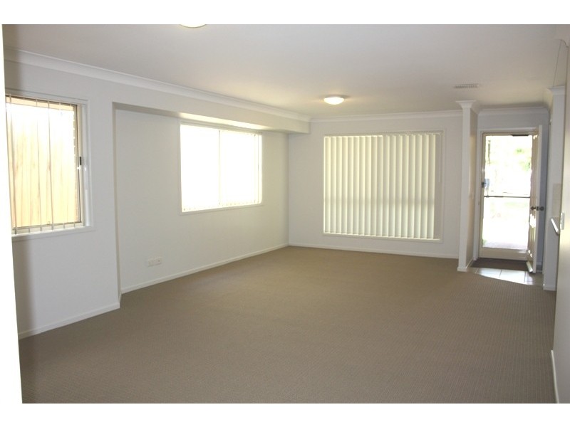 8 Myra St, Birkdale QLD 4159