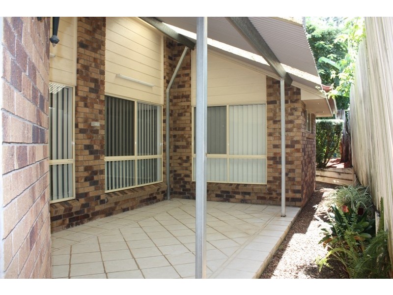 8 Myra St, Birkdale QLD 4159