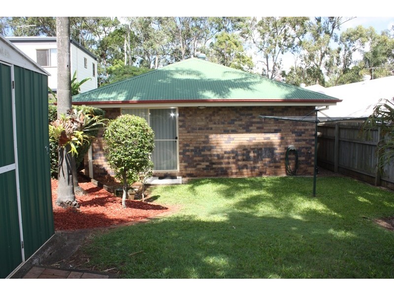 8 Myra St, Birkdale QLD 4159