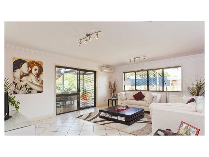 18 Christina Street, Wellington Point QLD 4160