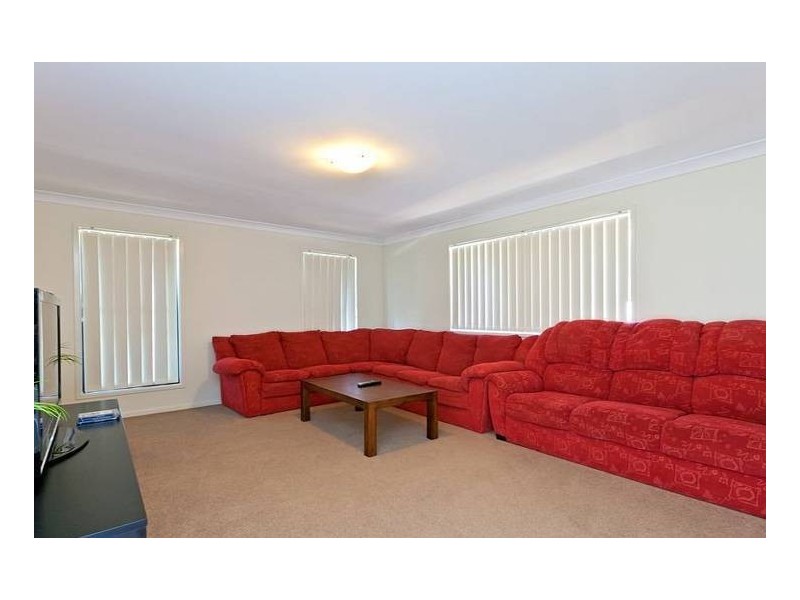 41 Emporer Dr, Redland Bay QLD 4165