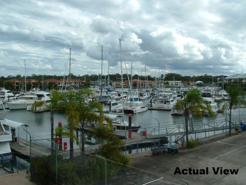 13-2 Masthead Drive, Cleveland QLD 4163