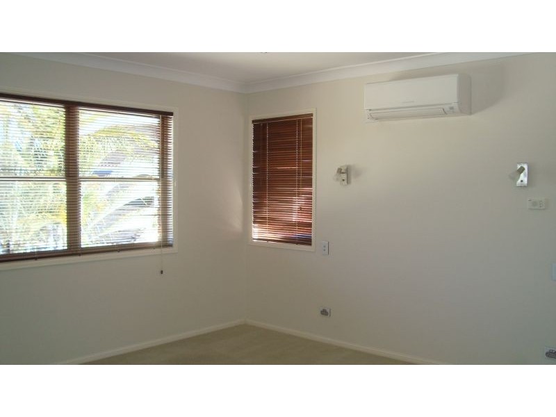 9 Swordfish Court, Birkdale QLD 4159