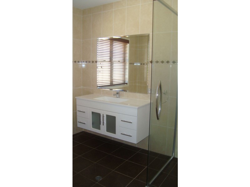 9 Swordfish Court, Birkdale QLD 4159