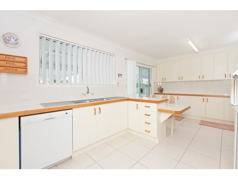 18 Hilltop Crescent, Alexandra Hills QLD 4161