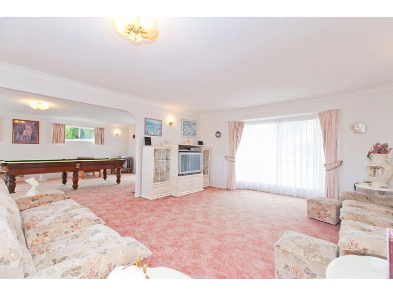 18 Hilltop Crescent, Alexandra Hills QLD 4161