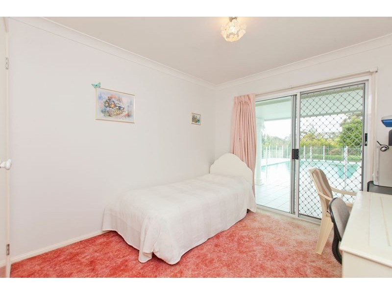 18 Hilltop Crescent, Alexandra Hills QLD 4161