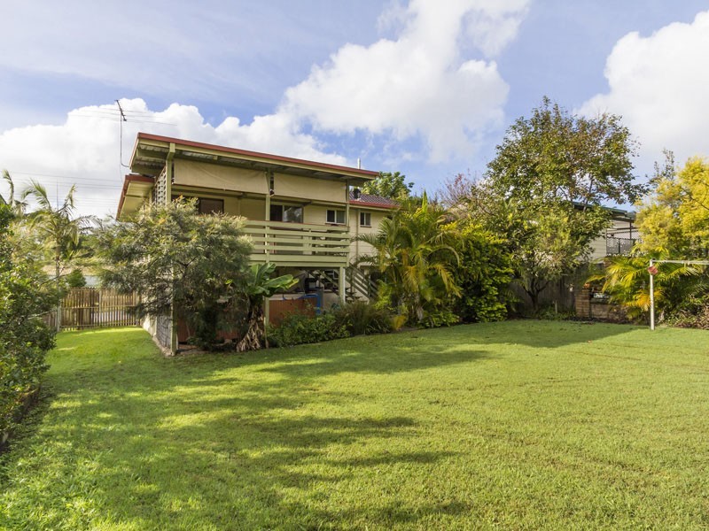 14 Currawong Drive, Birkdale QLD 4159