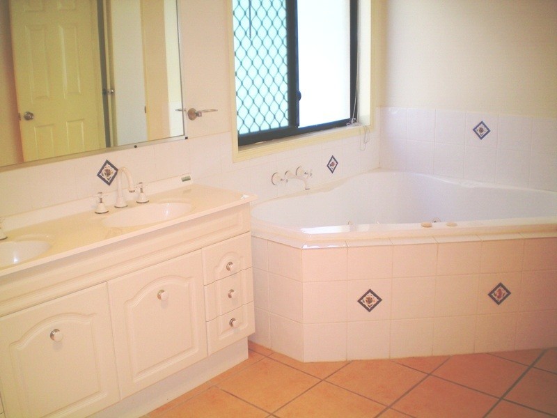 16 Koala Place, Capalaba QLD 4157