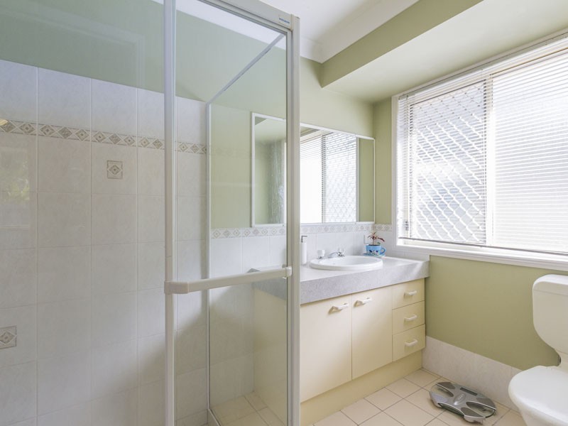 4 Comic Court, Wellington Point QLD 4160