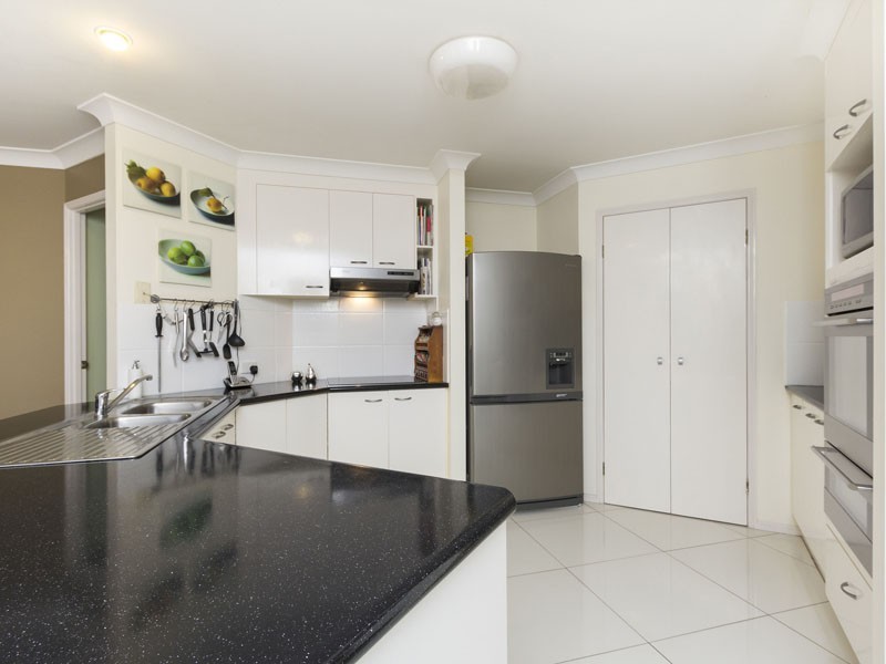 4 Comic Court, Wellington Point QLD 4160