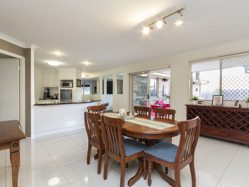 4 Comic Court, Wellington Point QLD 4160