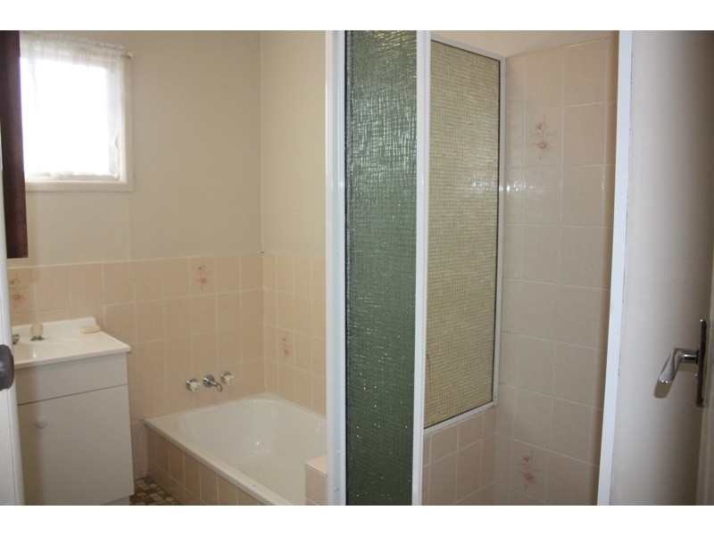 5 Lorelei St, Manly West QLD 4179