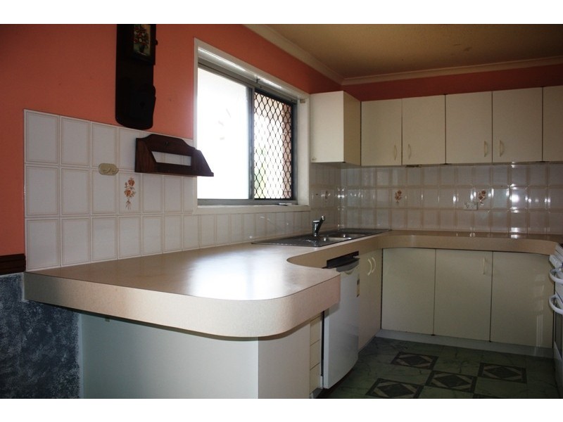 21 Charles St, Birkdale QLD 4159