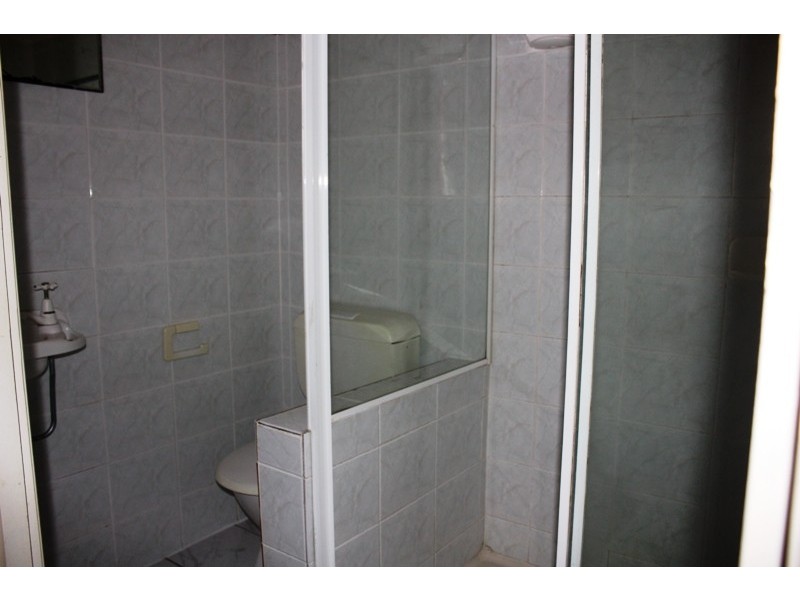 21 Charles St, Birkdale QLD 4159