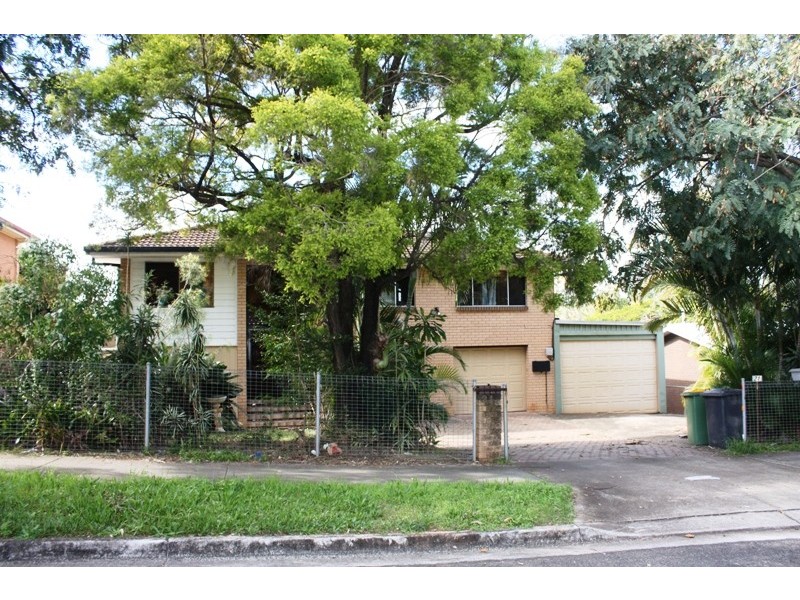 21 Charles St, Birkdale QLD 4159