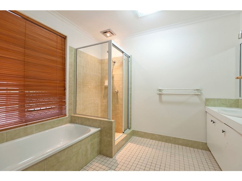 15 Pinewood Street, Capalaba QLD 4157