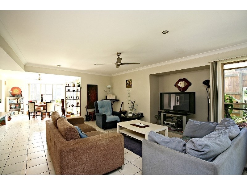 12 Serene Place, Birkdale QLD 4159