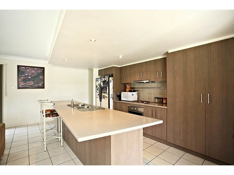 12 Serene Place, Birkdale QLD 4159