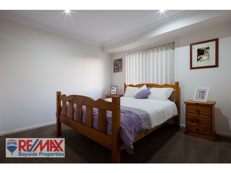 14 Lois Pl, Redland Bay QLD 4165