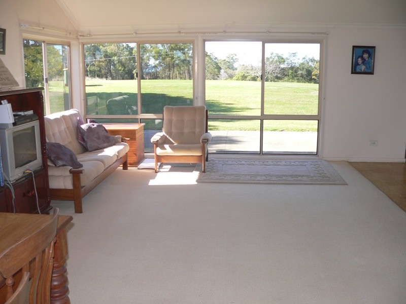 64 Kinross Road, Thornlands QLD 4164