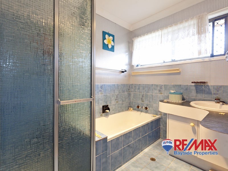 10 Downing Street, Birkdale QLD 4159