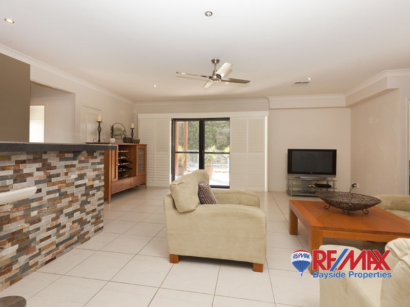 4 Jarvis Court (also known as 12 Waterville Drive), Thornlands QLD 4164