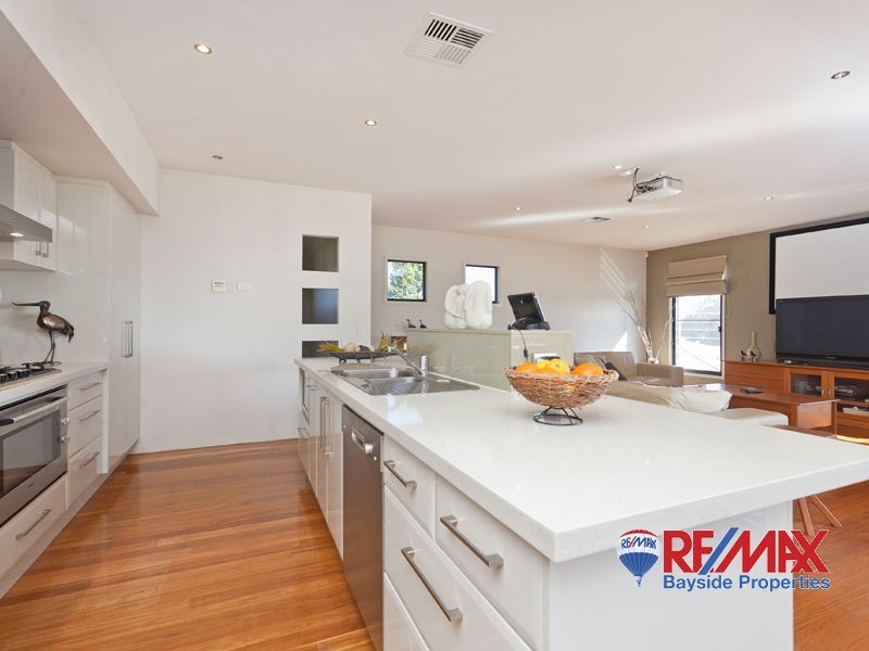 4 Jarvis Court (also known as 12 Waterville Drive), Thornlands QLD 4164