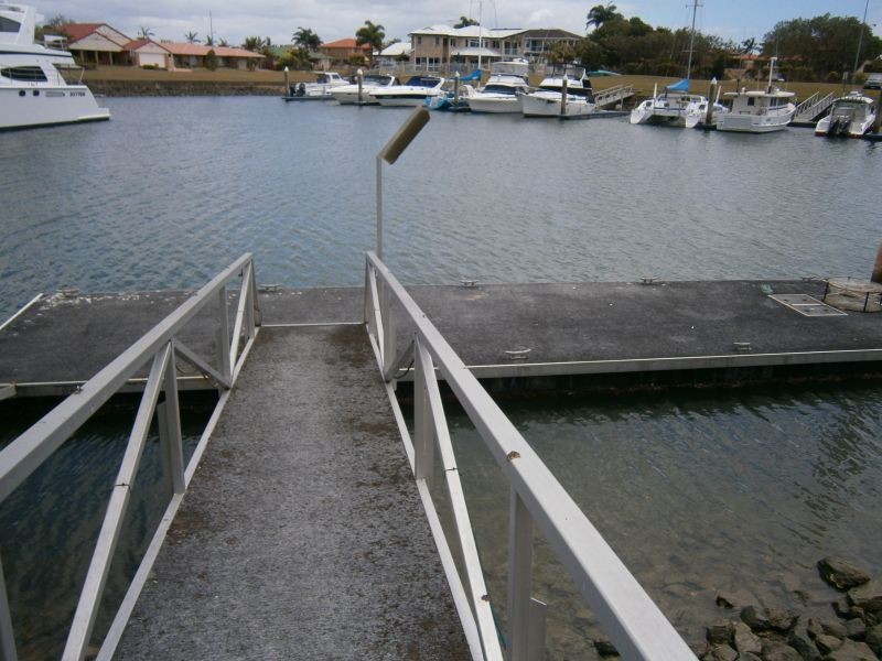 26 Downwind Ct, Birkdale QLD 4159