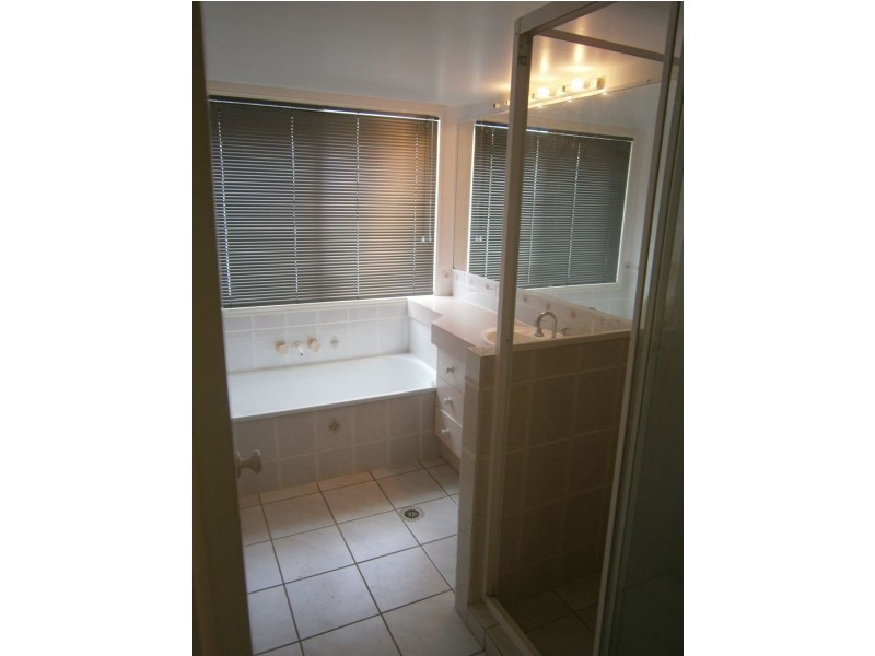 26 Downwind Ct, Birkdale QLD 4159