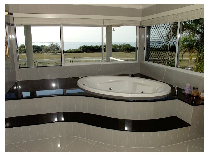 92 Mary Pleasant Drive, Birkdale QLD 4159