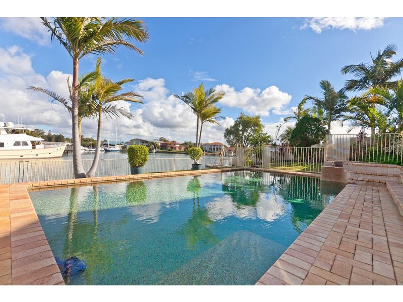 24 Mainroyal Court, Raby Bay QLD 4163