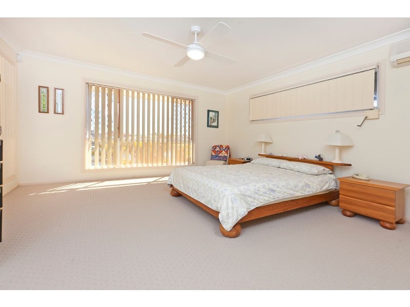 8 Mainroyal Court, Raby Bay QLD 4163