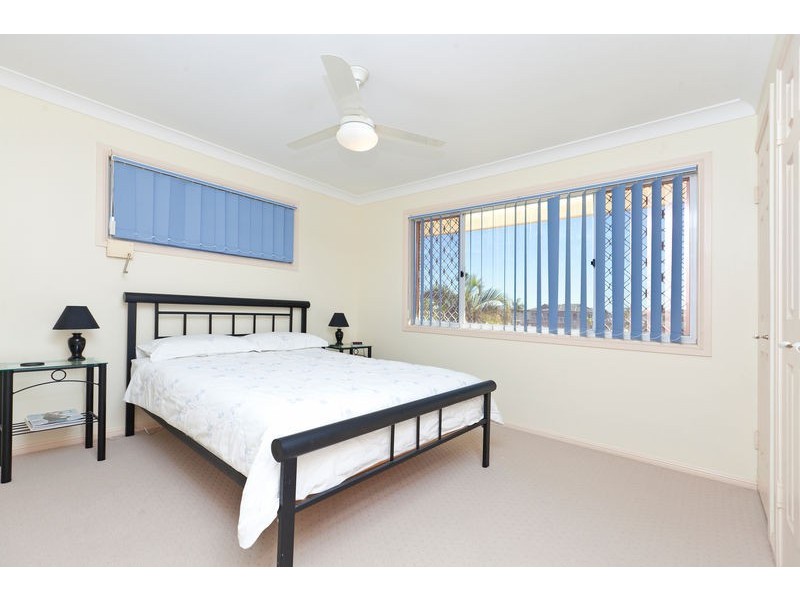 8 Mainroyal Court, Raby Bay QLD 4163