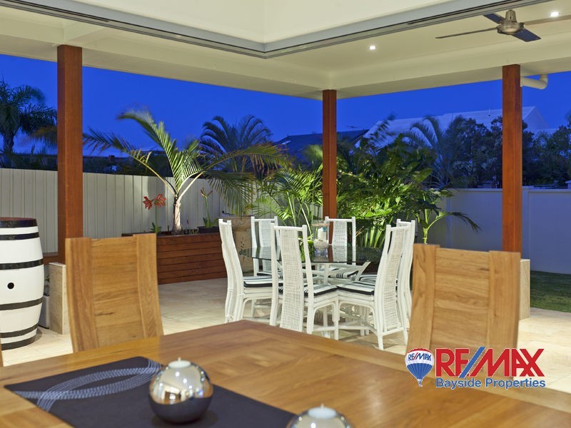 24A Compass Court, Raby Bay QLD 4163