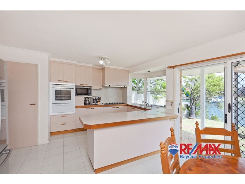 21 Compass Court, Raby Bay QLD 4163