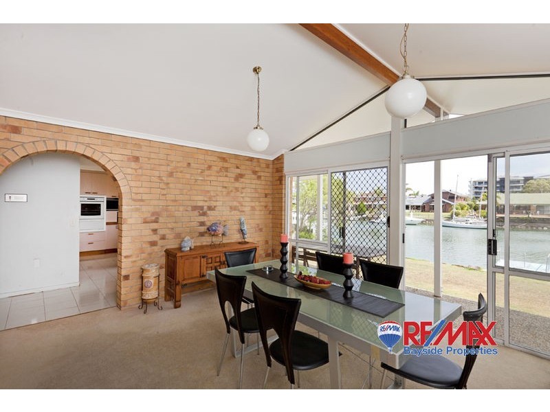 21 Compass Court, Raby Bay QLD 4163