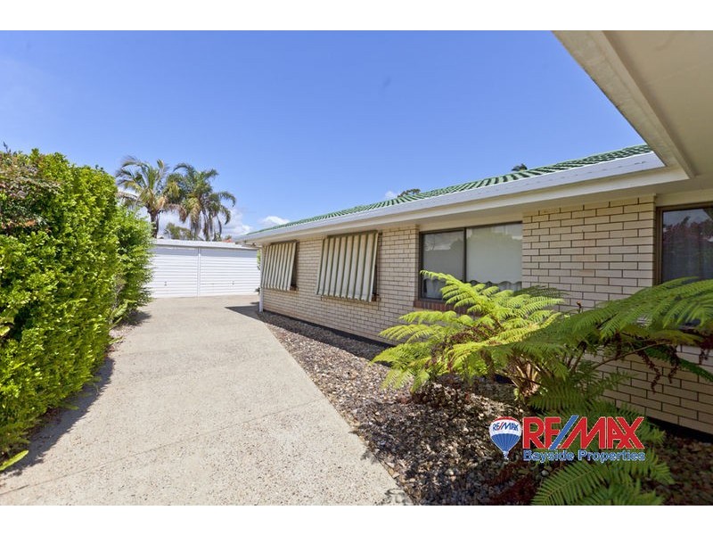 8 Rosebud Esplanade, Victoria Point QLD 4165